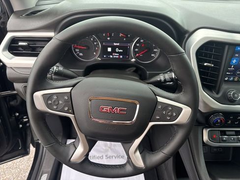 Used 2023 GMC Acadia SLT w/ Preferred Package image 12