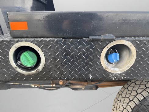 Used 2011 Ford F350 XL w/ Skid Plate Pkg AWD/4WD image 22