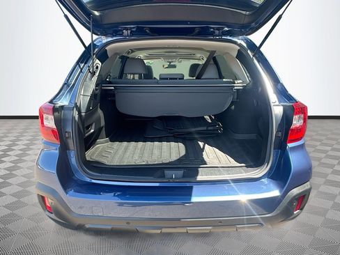 Used 2019 Subaru Outback 2.5i Limited AWD/4WD image 27