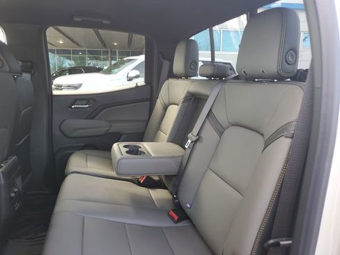 New 2026 Chevrolet Colorado ZR2 w/ Technology Package image 23