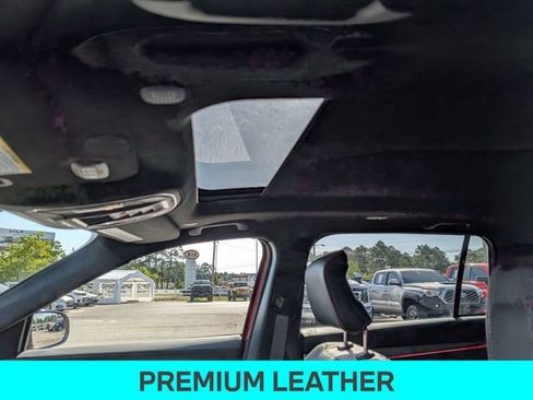 Used 2024 Jeep Wagoneer Launch Edition AWD/4WD image 17