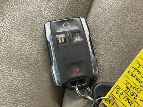 Used 2016 GMC Canyon SLT w/ Driver Alert Package image 31