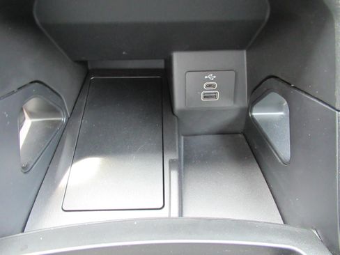 Used 2025 Ford Ranger XL RWD image 30