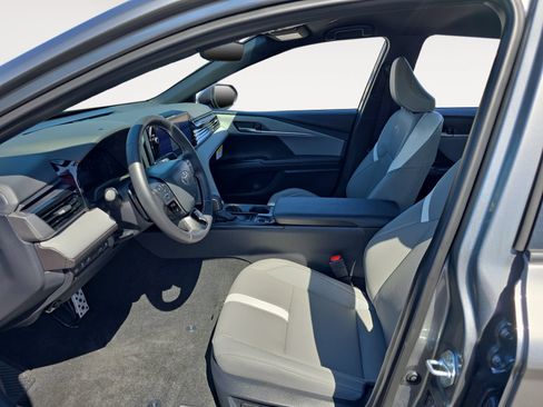 Certified 2025 Toyota Camry SE w/ Multimedia Upgrade Package FWD image 9