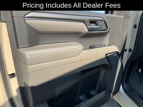 Used 2023 Chevrolet Silverado 1500 ZR2 w/ Technology Package AWD/4WD image 7