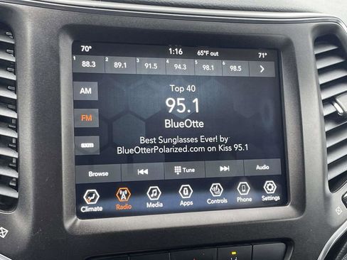 Certified 2021 Jeep Cherokee Trailhawk w/ Comfort/Convenience Group image 36