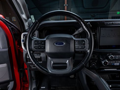 Used 2023 Ford F250 Lariat w/ Sport Appearance Package AWD/4WD image 18