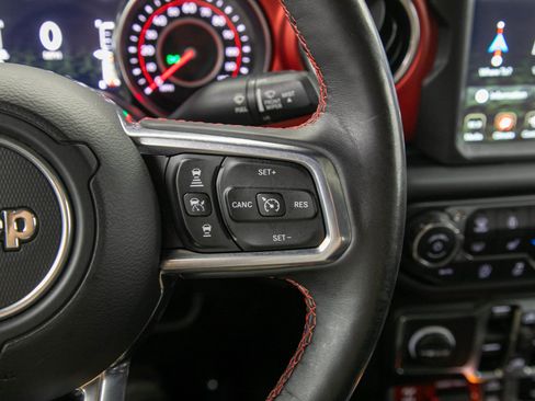 Used 2020 Jeep Gladiator Rubicon AWD/4WD image 25