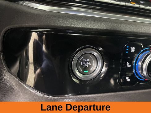 Used 2023 GMC Sierra 1500 SLT w/ SLT Convenience Package AWD/4WD image 20
