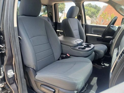 Used 2014 RAM 1500 Classic SLT RWD image 21