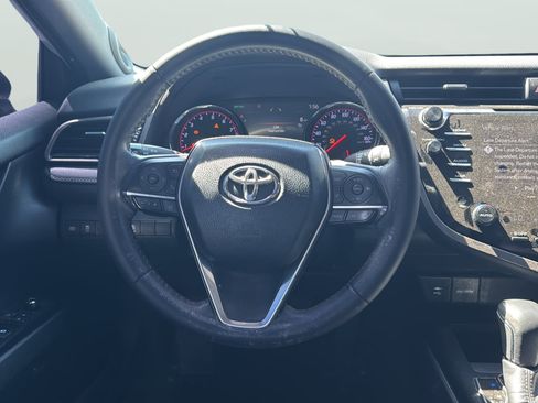 Used 2019 Toyota Camry XSE w/ Navigation Package FWD image 16