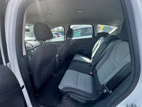 Used 2014 Ford C-MAX SE w/ Winter Package FWD image 7