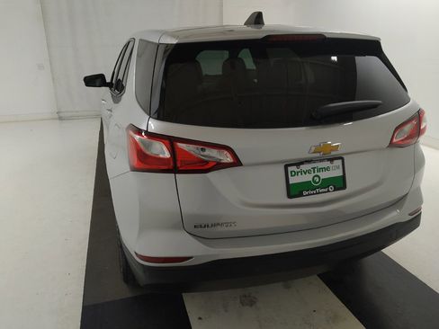 Used 2021 Chevrolet Equinox LS w/ LS Convenience Package image 6