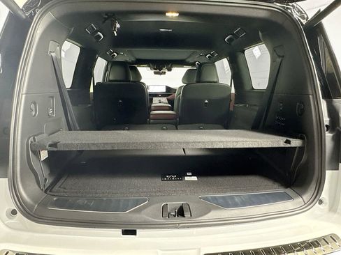 New 2026 INFINITI QX80 Autograph w/ Premium Cargo Package image 31