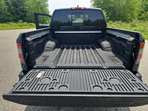 New 2026 Nissan Frontier PRO-4X w/ Pro Premium Package AWD/4WD image 16