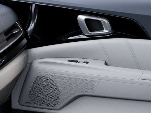 New 2026 Kia Carnival Hybrid image 25