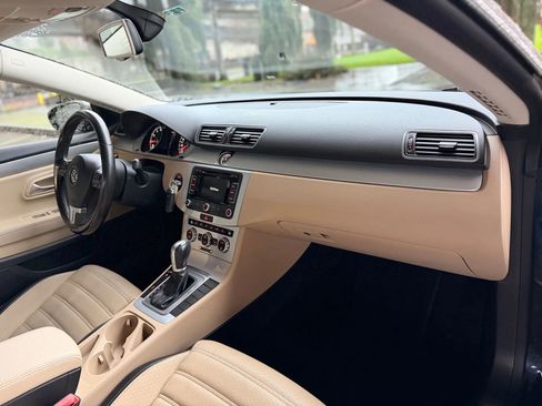 Used 2015 Volkswagen CC Sport image 43