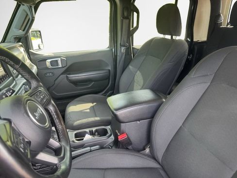Used 2022 Jeep Gladiator Sport AWD/4WD image 10