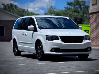 Used 2017 Dodge Grand Caravan SXT w/ Blacktop Package