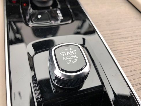 New 2026 Volvo XC90 B5 Plus image 31