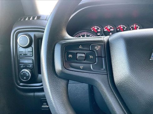 Used 2023 Chevrolet Silverado 1500 Custom AWD/4WD image 22