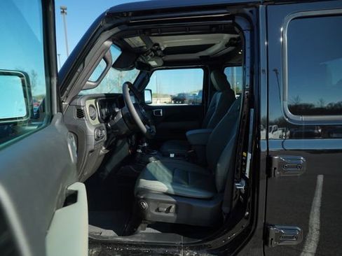 New 2026 Jeep Gladiator Mojave AWD/4WD image 10