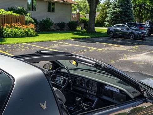 Used 1989 Pontiac Firebird Trans Am RWD image 95