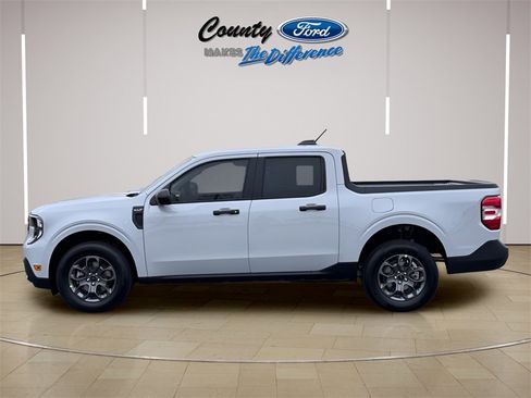 New 2025 Ford Maverick XLT w/ XLT Luxury Package image 3