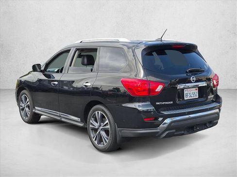 Used 2018 Nissan Pathfinder Platinum w/ Cargo Package FWD image 7