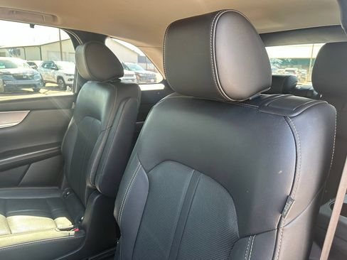 Used 2025 MAZDA CX-90 3.3 Turbo w/ Preferred Package AWD/4WD image 23