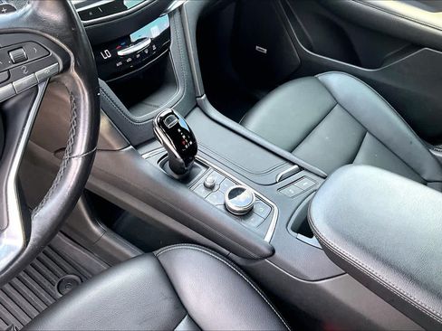Used 2021 Cadillac XT6 Luxury FWD image 17