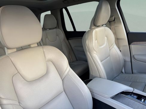Used 2021 Volvo XC90 T6 Inscription w/ Advanced Package image 22