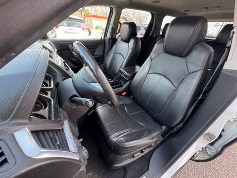 Used 2015 GMC Acadia SLT image 9