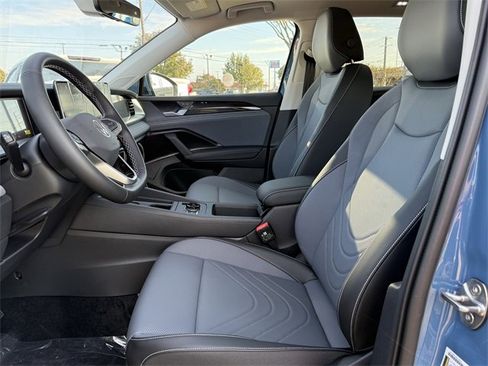 New 2026 Volkswagen Tiguan SE image 17