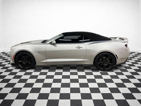 Used 2016 Chevrolet Camaro SS RWD image 5