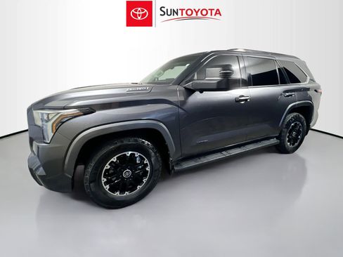 Used 2023 Toyota Sequoia Limited w/ TRD Off-Road Package AWD/4WD image 9