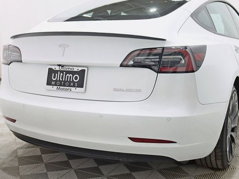 Used 2022 Tesla Model 3 Performance image 10