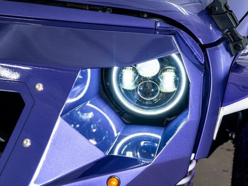 Used 2018 Jeep Wrangler Unlimited Sahara image 13