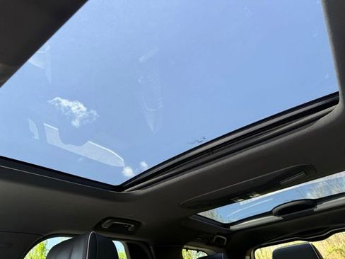 Used 2018 Land Rover Discovery HSE Luxury AWD/4WD image 13