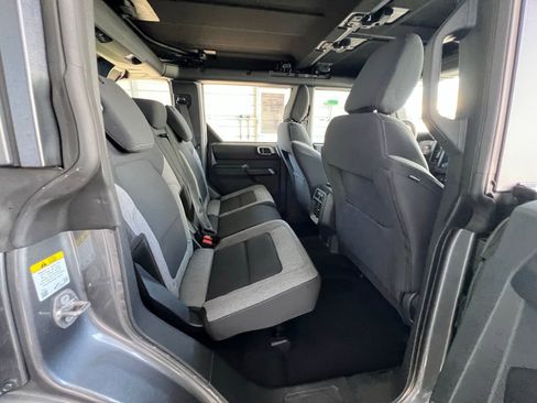 Used 2025 Ford Bronco 4-Door AWD/4WD image 16