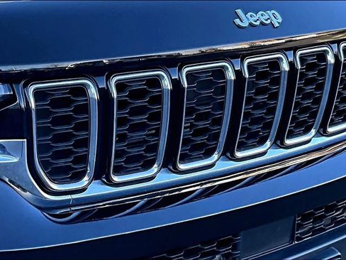 Used 2023 Jeep Grand Cherokee L Limited image 40