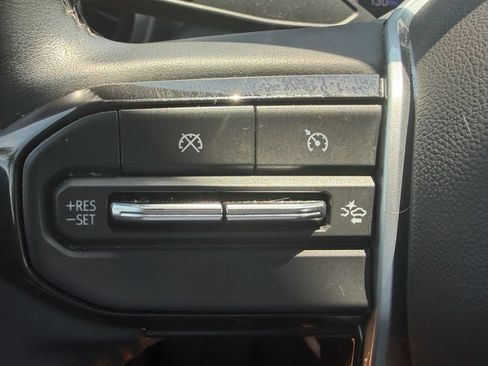 Used 2023 Chevrolet Colorado LT w/ LT Convenience Package RWD image 26