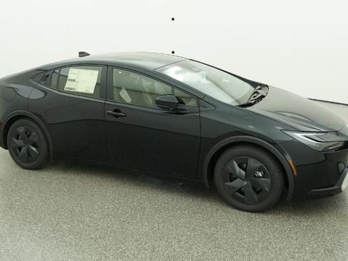 New 2026 Toyota Prius Plug-In Hybrid FWD image 57