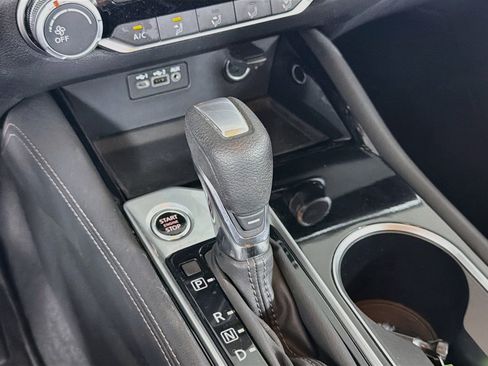 Used 2023 Nissan Altima 2.5 SV FWD image 24