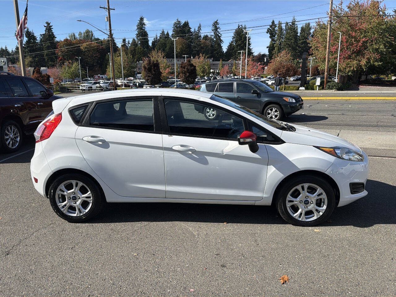 Used 2015 Ford Fiesta SE FWD image 7
