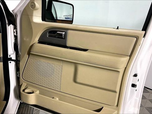 Used 2015 Ford Expedition EL Limited w/ Equipment Group 301A RWD image 19