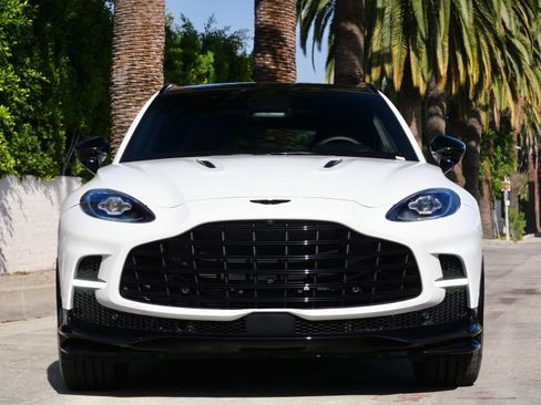 New 2026 Aston Martin DBX 707 image 7