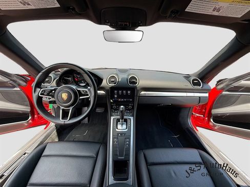Used 2019 Porsche 718 Cayman RWD image 25
