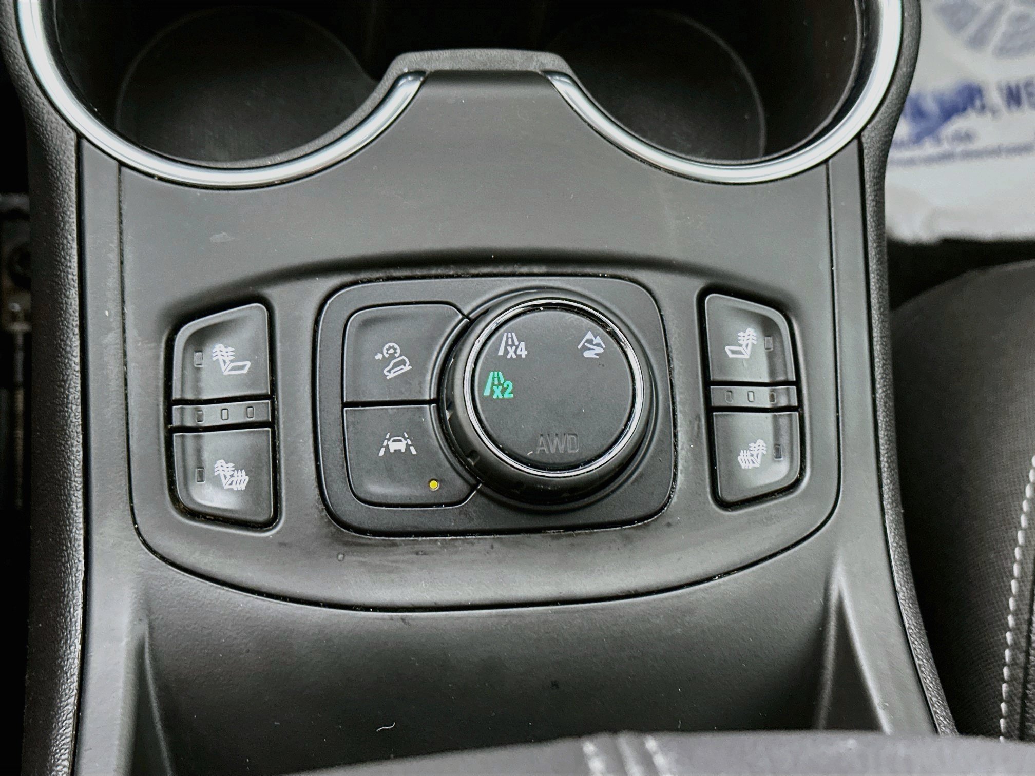 Used 2024 GMC Terrain SLT AWD/4WD image 18
