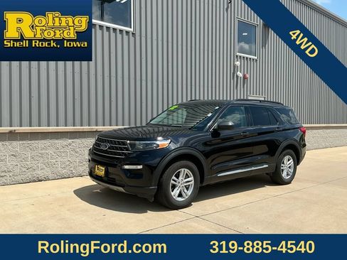 Used 2022 Ford Explorer XLT w/ Equipment Group 202A AWD/4WD image 2